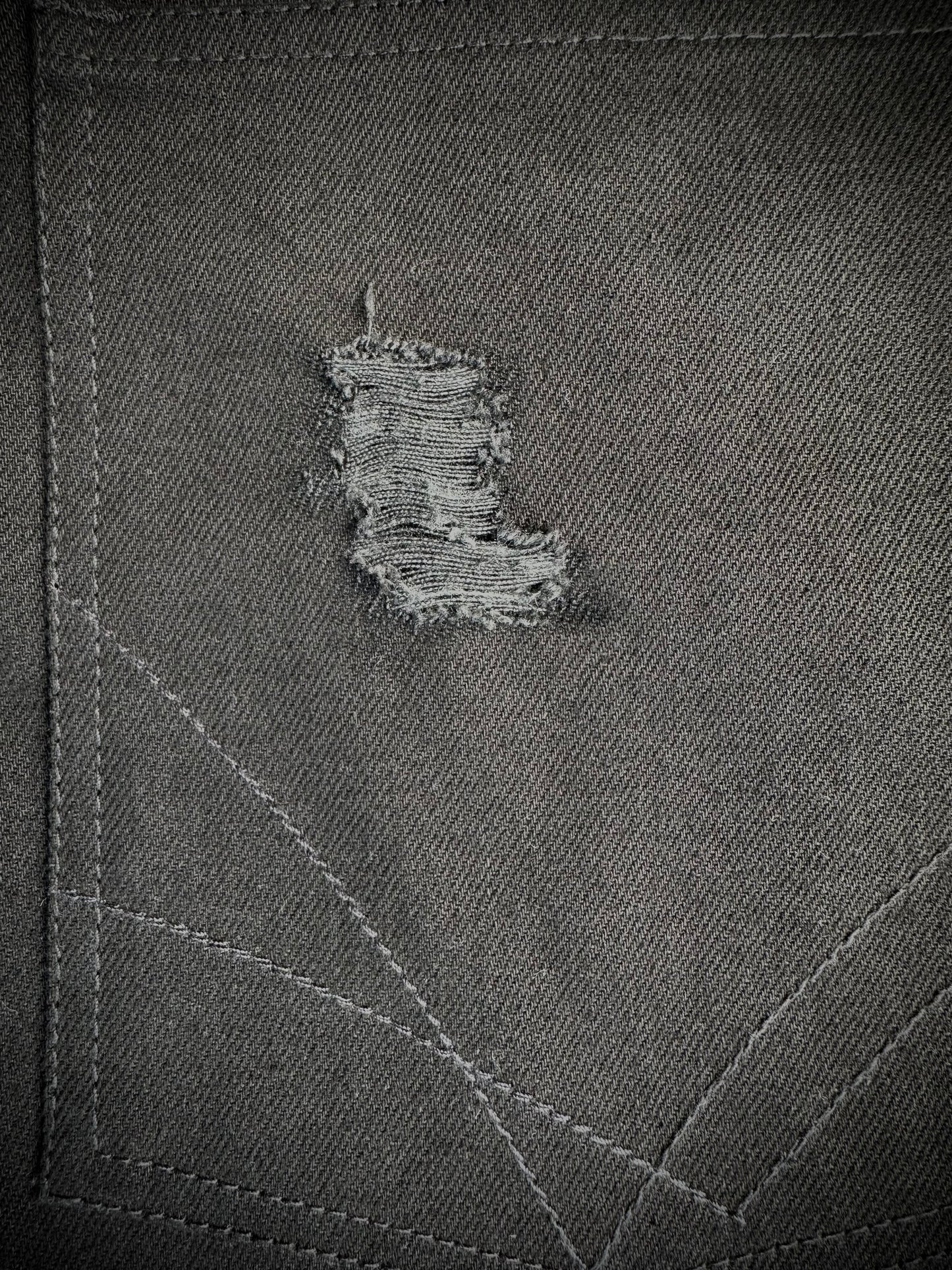 VERINI „VENT“ DISTRESSED DENIM