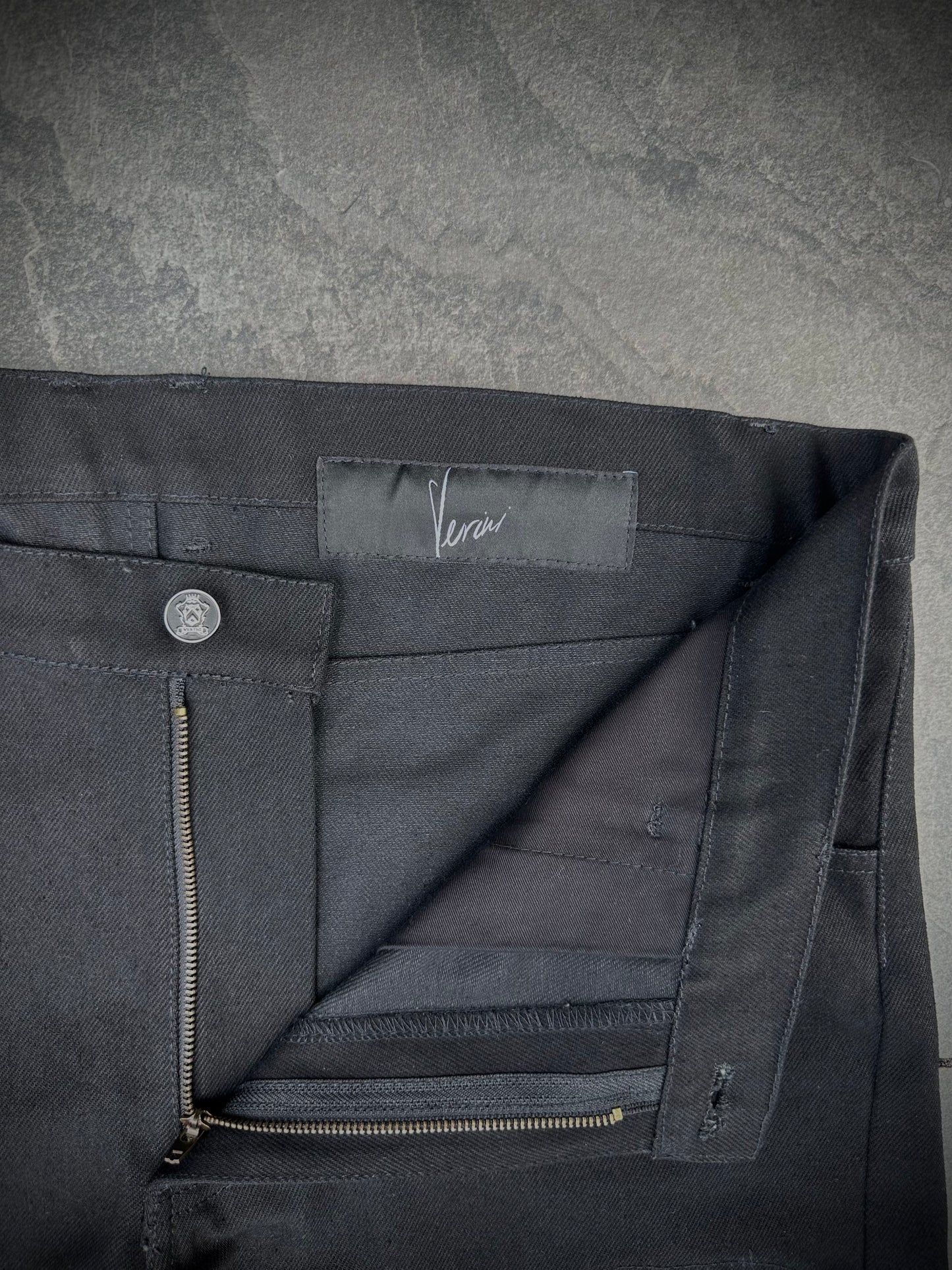 VERINI „VENT“ DISTRESSED DENIM