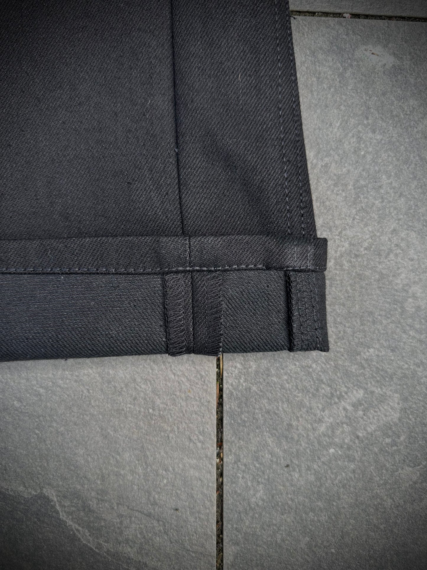 VERINI „VENT“ DISTRESSED DENIM